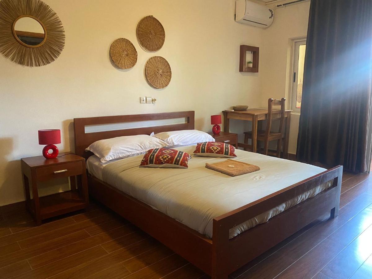 L'Oasis Guesthouse โกโตนู ภายนอก รูปภาพ