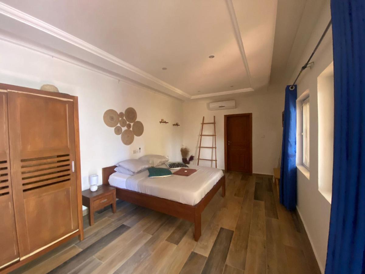 L'Oasis Guesthouse โกโตนู ภายนอก รูปภาพ