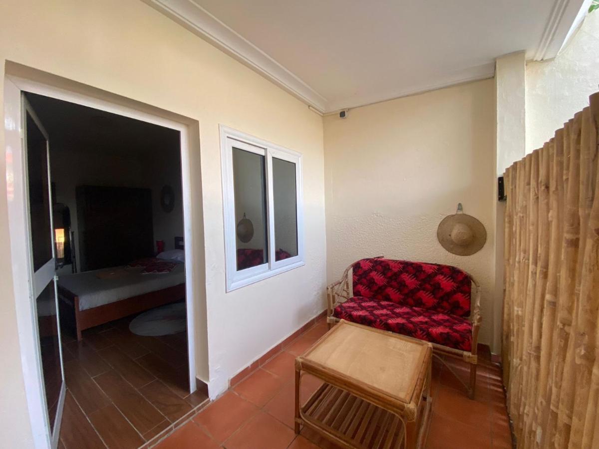 L'Oasis Guesthouse โกโตนู ภายนอก รูปภาพ