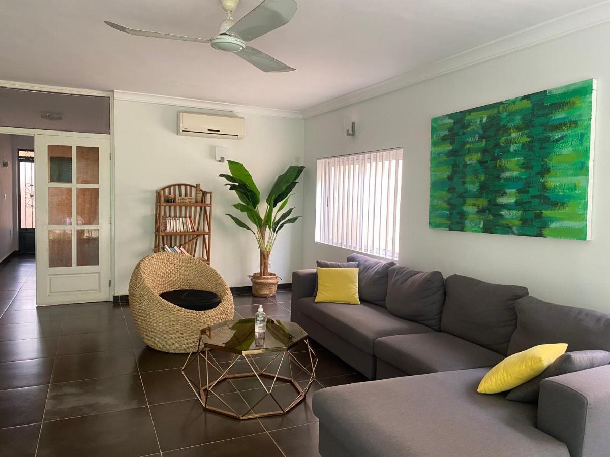 L'Oasis Guesthouse โกโตนู ภายนอก รูปภาพ