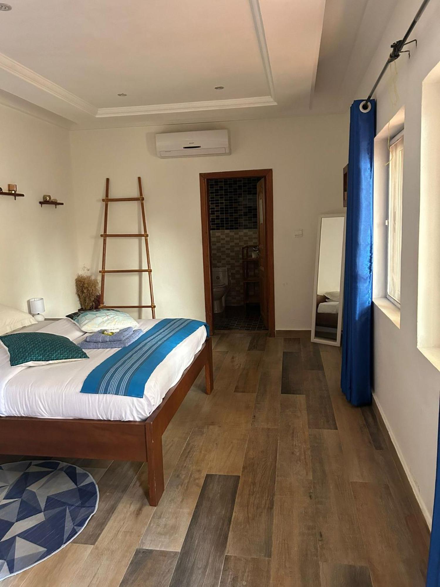 L'Oasis Guesthouse โกโตนู ภายนอก รูปภาพ