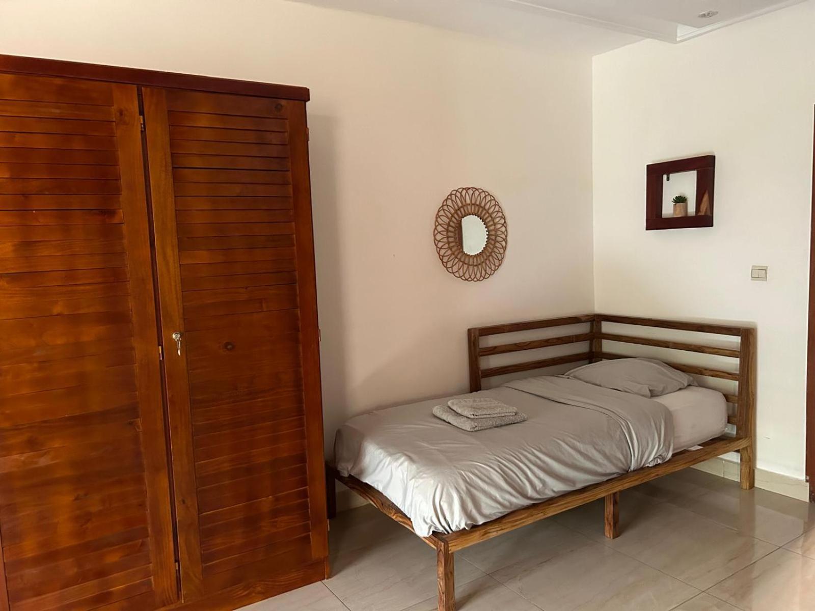 L'Oasis Guesthouse โกโตนู ภายนอก รูปภาพ
