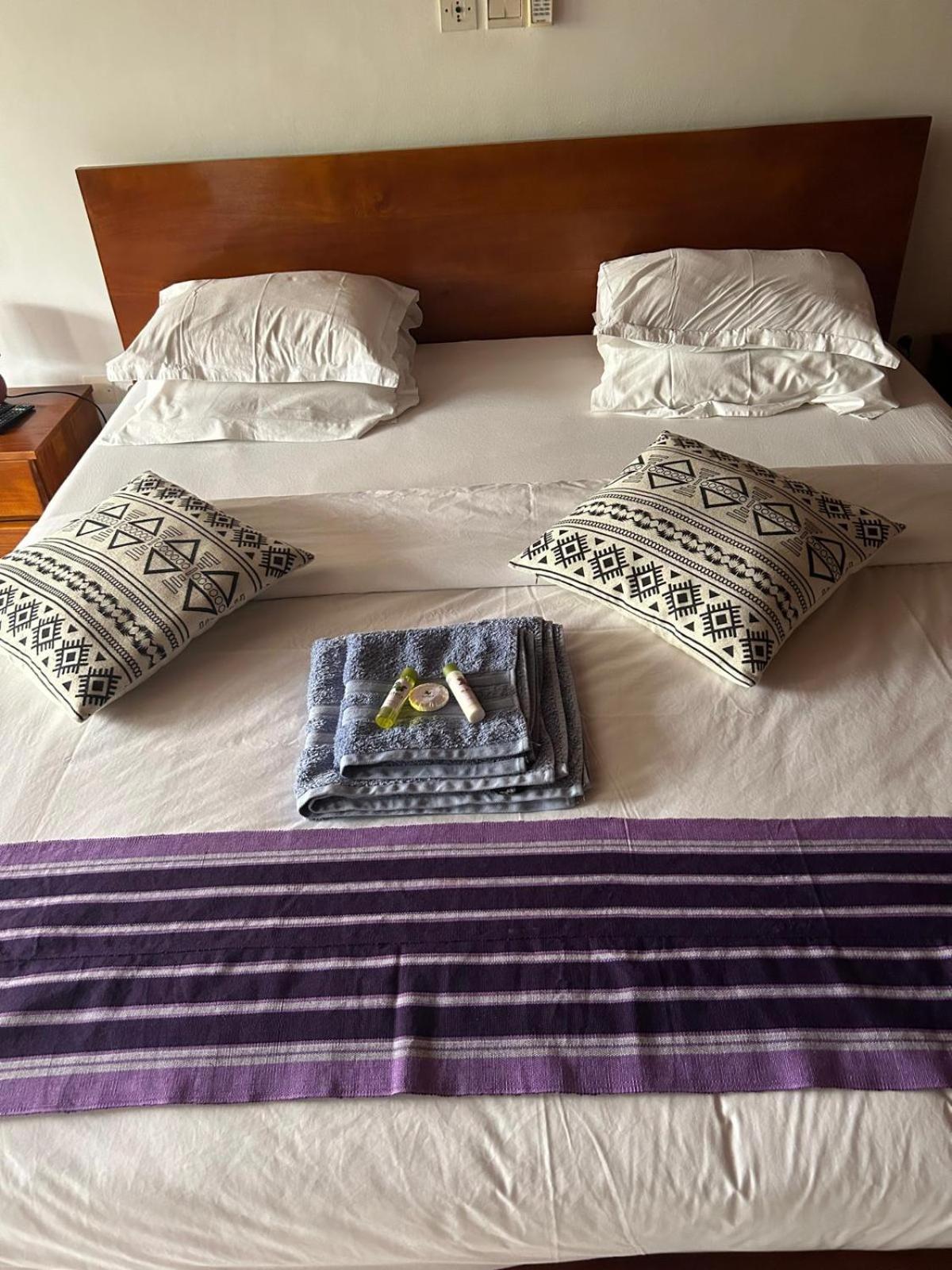 L'Oasis Guesthouse โกโตนู ภายนอก รูปภาพ