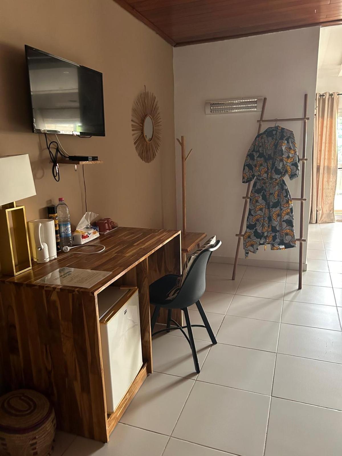 L'Oasis Guesthouse โกโตนู ภายนอก รูปภาพ